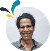lisa comédienne de l'aven en scène